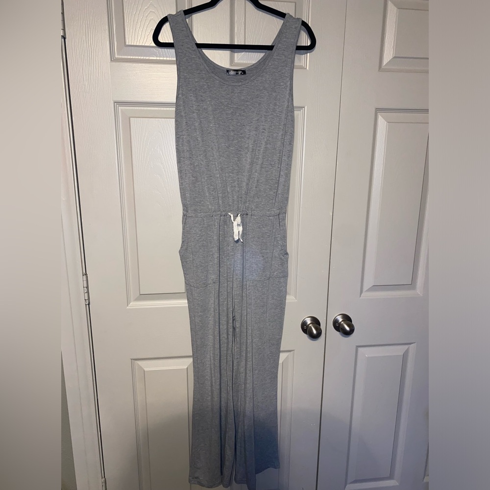 Women's Gray Sleeveless Drawstring Jumpsuit